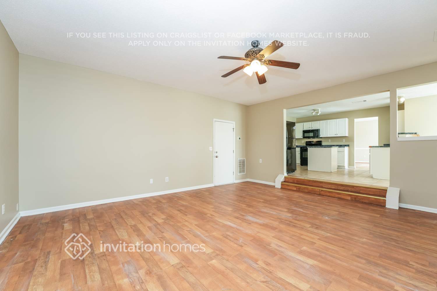 Building Photo - 489 Lakewater Estates Dr