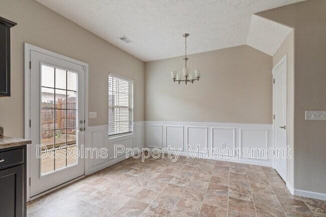Building Photo - 5341 Tony Lama Ln