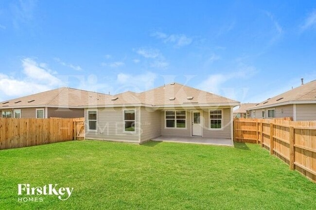 Building Photo - 6728 Beehive Drive
