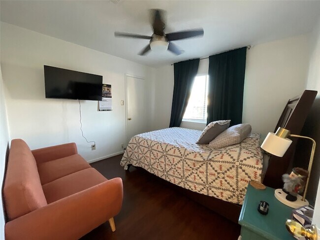 Building Photo - 14323 Cypress Ridge Dr