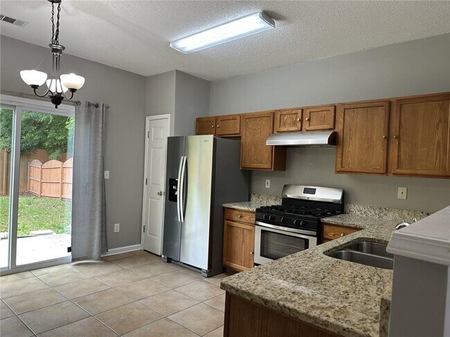 Building Photo - 2754 Regent Walk Dr