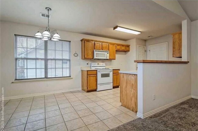 Building Photo - 32 Watson Dr