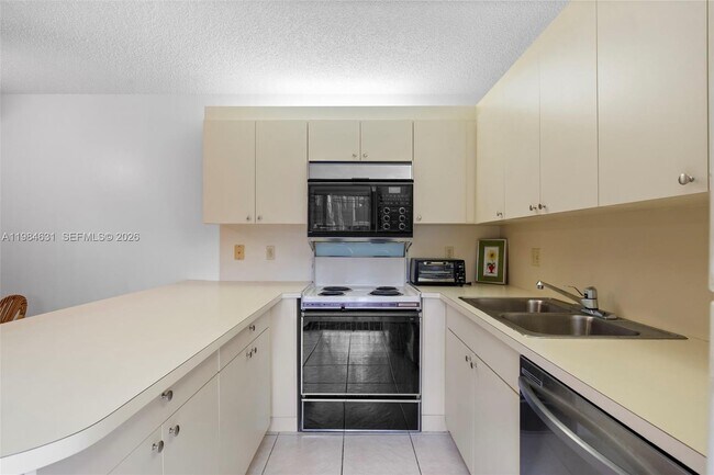 Building Photo - 713 NW 99th Cir