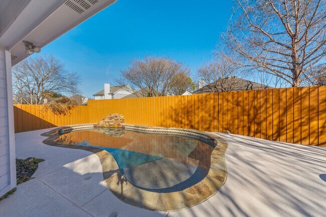 Building Photo - 128 Overbrook Dr