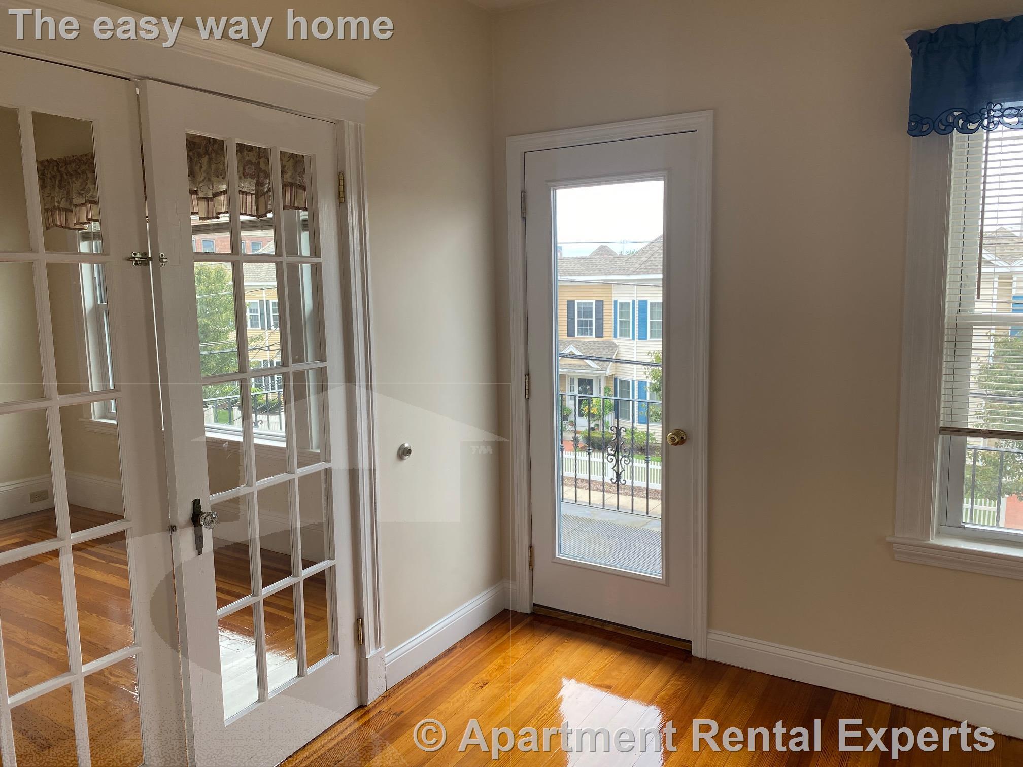 Building Photo - 188 Harvard St