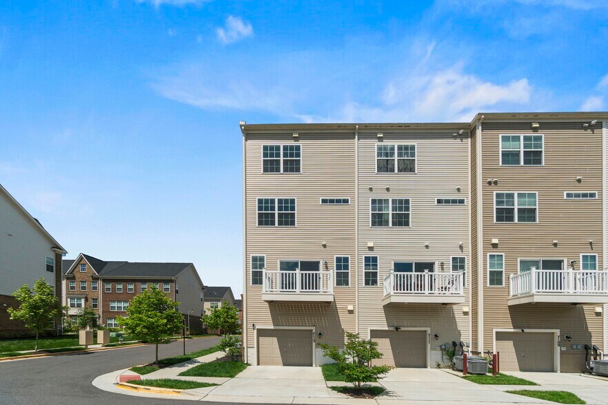 Building Photo - 7113 Brick Kiln Cir