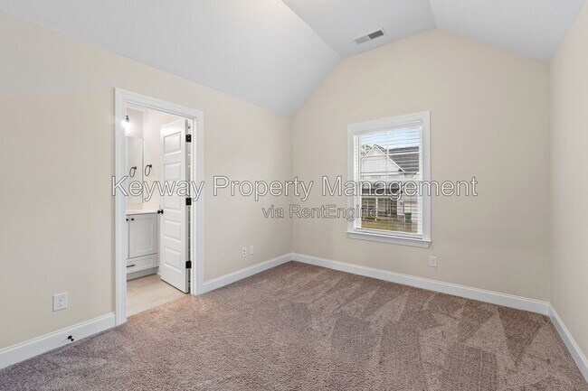 Building Photo - 904 Sandpiper Xing