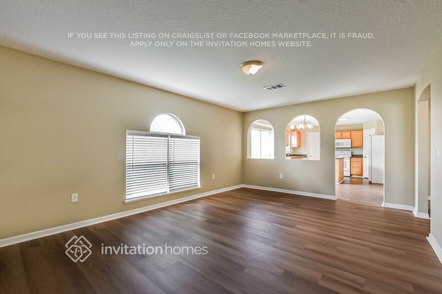 Building Photo - 281 McKay Blvd