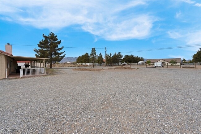 Building Photo - 1800 Red Rock Dr