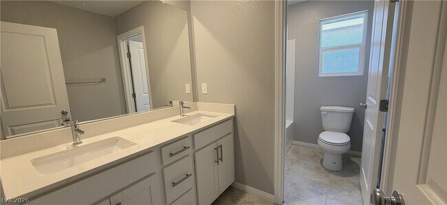 Building Photo - 8726 Sand Verbena Ave