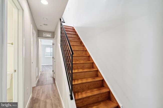 Building Photo - 1256 S 27th St