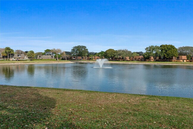 Building Photo - 1017 10th Way