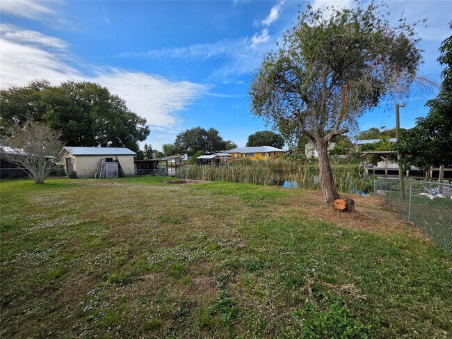 Building Photo - 3633 SE 20th Terrace