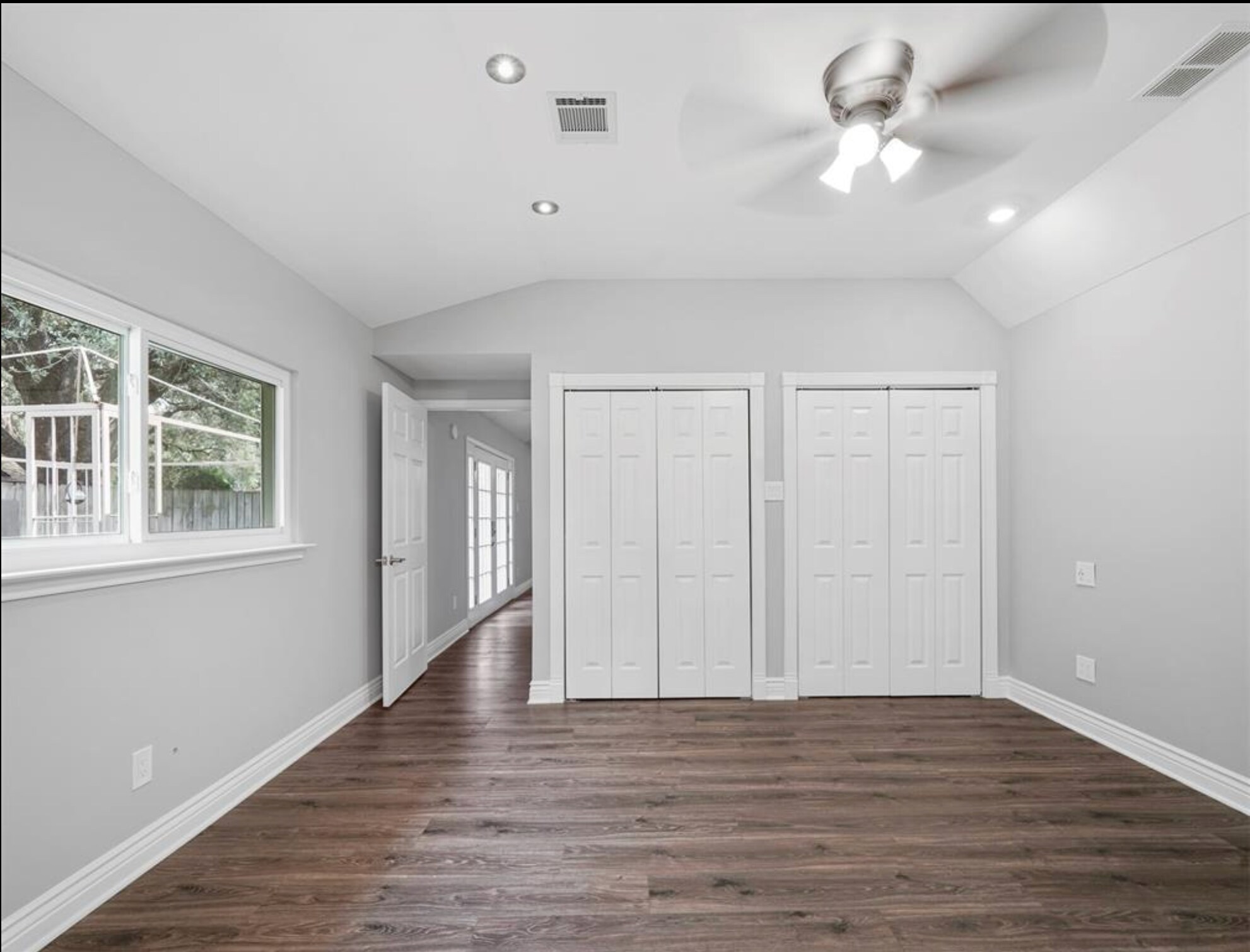 Building Photo - 2622 Gilliom Dr