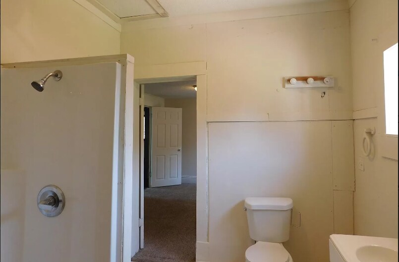 Building Photo - 3115 W 40th St