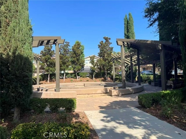 Building Photo - 6248 Desales St