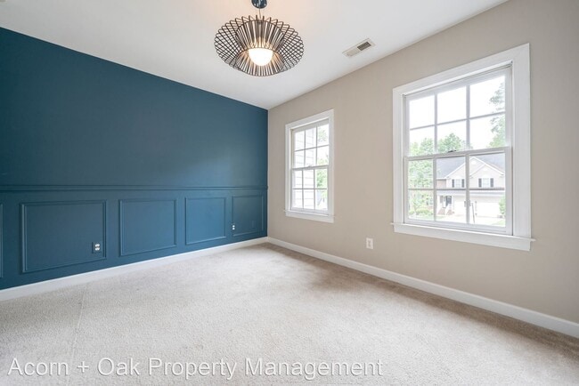 Building Photo - 4 br, 2.5 bath House - 3 Chelan Ct