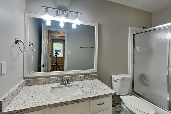 Building Photo - 2263 Turtle Club Dr NE