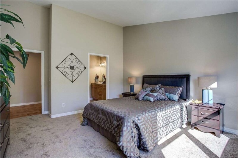 Building Photo - 3220 Pierce St