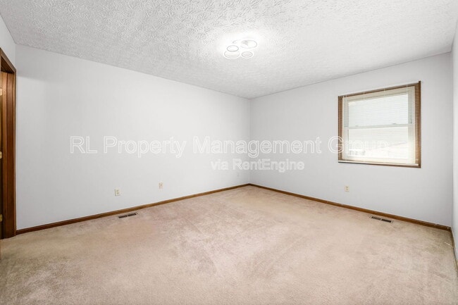 Building Photo - 356 Northview Dr