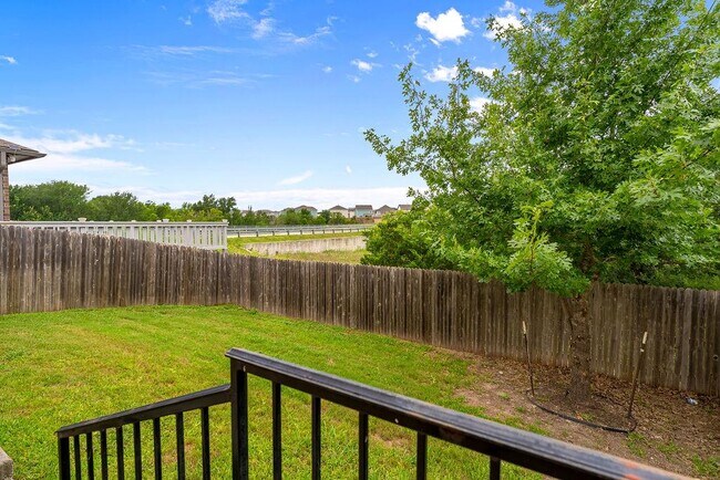 Building Photo - 3304 Ortman Dr