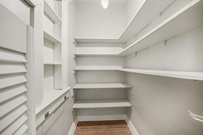 Building Photo - 2 Bed 2 Bath Home for Rent In Wash Park area!