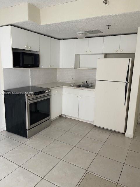 Building Photo - 16450 NW 2nd Ave