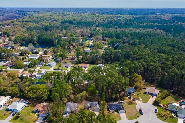 Building Photo - 4040 Red Pine Ln