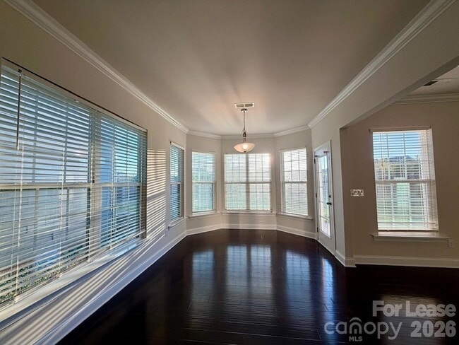 Building Photo - 1722 Spears Dr NW