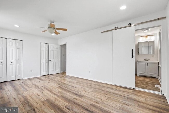 Building Photo - 7710 Greenbrier Rd