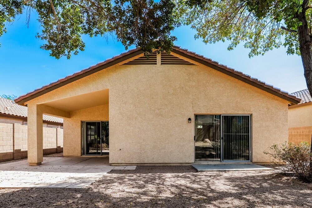 Building Photo - 7418 W Lone Cactus Dr