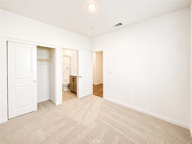 Building Photo - 5258 Verbena Cir