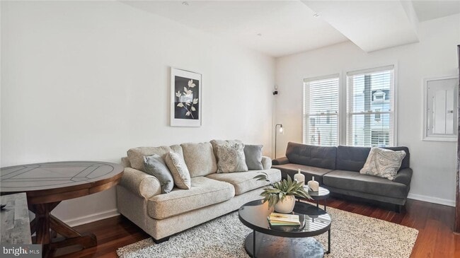 Primary Photo - 1405 Montello Ave NE