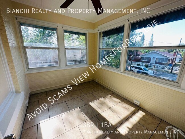 Building Photo - 1314 12th Ave S