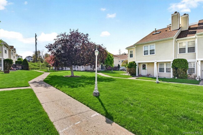 Building Photo - 1208 Whispering Hills Dr
