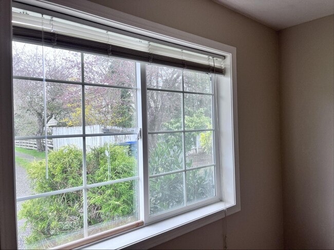 Building Photo - 3239 Cherrywood Ave