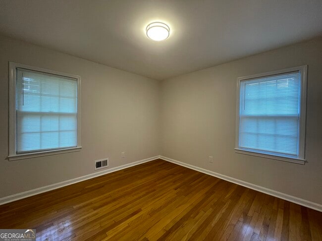 Building Photo - 2297 Hylaea Rd