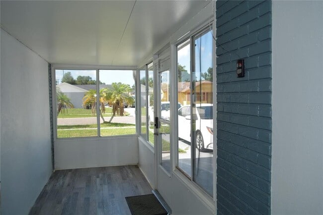 Building Photo - 8201 Donaldson Dr