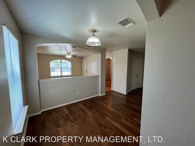 Building Photo - 4 br, 2 bath House - 8107 HEIGHTS VALLEY