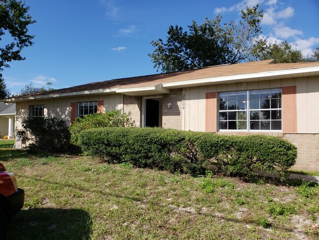 Primary Photo - 2904 Foxdale Dr