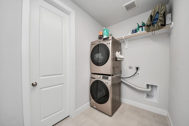 Building Photo - 603 Beachman Shore Ln