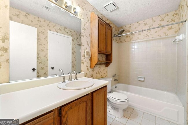 Building Photo - 1306 McClelen Way