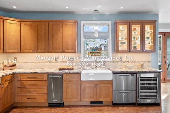 Building Photo - Stylish 2-Bed, 2-Bath Corner Lot Home with...