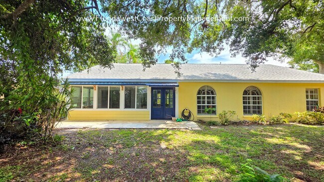 Building Photo - IMPRESSIVE 3 BEDROOM/2 BATH SARASOTA HOME! SUPER LOCATION! PET FRIENDLY!