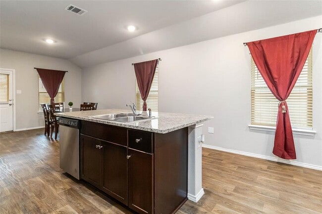 Building Photo - 2845 Wolfcreek