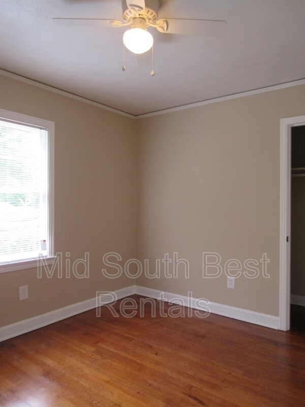 Building Photo - 1474 Rolling Hills Dr