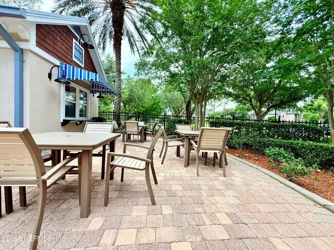 Building Photo - 1734 Forest Creek Dr