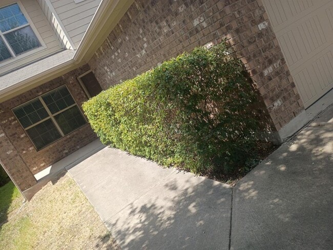 Building Photo - 7213 Outfitter Drive