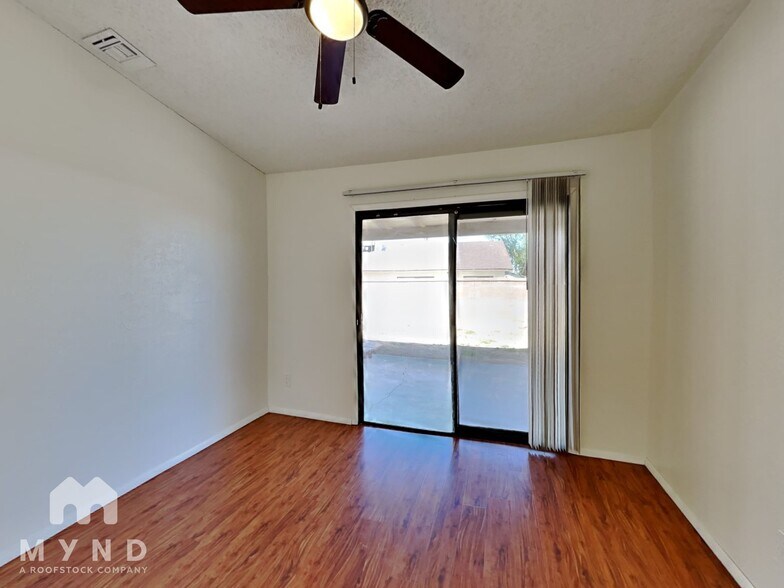 Building Photo - 213 N Jacs Pl