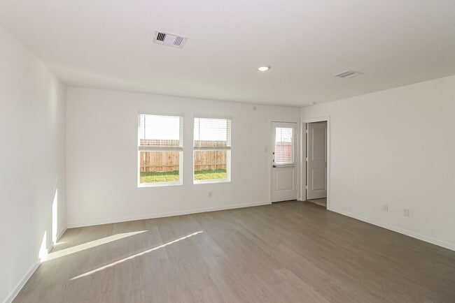 Building Photo - 468 San Miguel Crk Dr